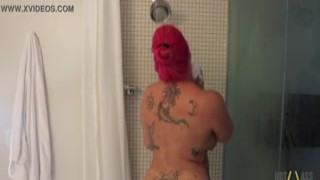 spying on hourglass yummy mummy showering