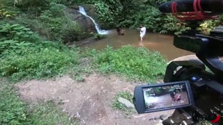 the young pussy black girl taking photos and videos in the stream bruna black binho ted sandro lima fabio silva