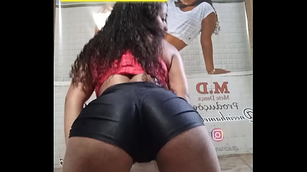 Sexy Ass Rocks In A Sultry War Dance