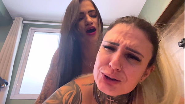 Wow, that hot fuck with the warmth of the very hot pussy! Pussy with pussy sucking a very wet ass ready to cum a lot in this orgy with the throbbing cock