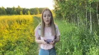 Wild-haired Alexa Mills Takes a Thick Wild Packing