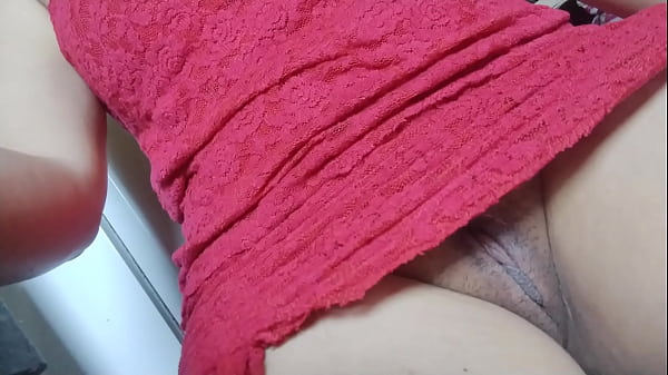 Anastacia left without panties