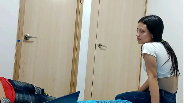 Young Spanish Stepsister Sucks Dick Then Gets Ficked