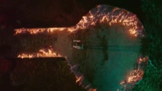 vixen stunning beauty rae succumbs to her kinky fantasies