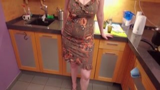 peeping neighbor guy wrecks ginger busty puma. she s his friend s mom.