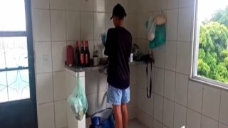 sapatao can t resist his friend s visit leo ogre 