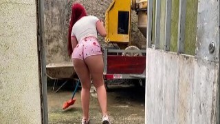 Hiring Maid With Delicious Ass In Shorts Is Exciting