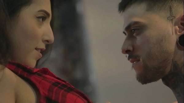 Lucky Guy Bangs Girlfriend Then Kisses Married Friend