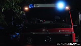 blackedraw tiny and gripping kelly gets dicked down by mandingo