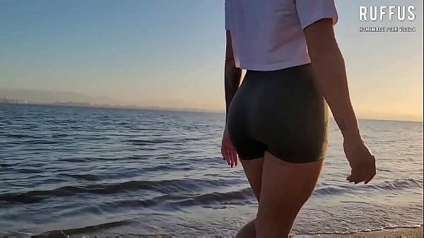 beach walks are fine, but getting drilled after is way better @anarothbardreal