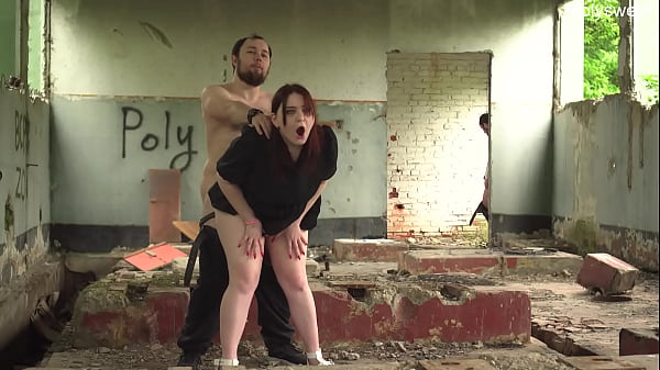 Bull Stretches Cuckold Wife With Deep Cuckolding In Abandoned Building