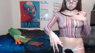 6cam.biz teeny bopper alexxxcoal masturbating on live webcam