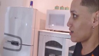Delivery Mix-Up! Sapatao Sucks Dicks To Earn Extra Cash