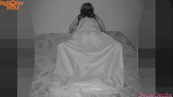 The comforter moved a lot that night in the leader's room
