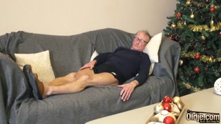 man pounds 18 year experienced hottie she swallows all his sperm