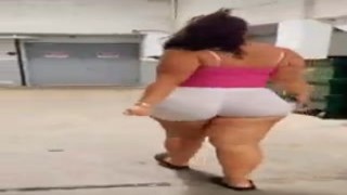 10min heavy bottom worshipping and twerking