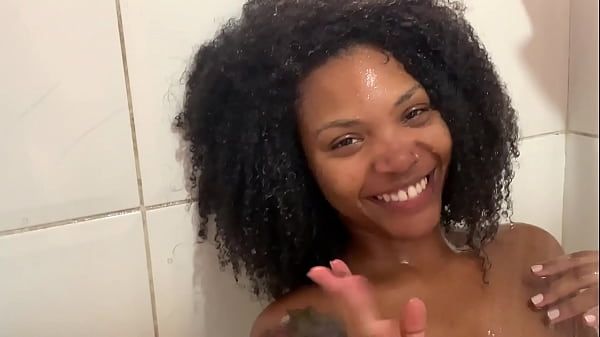kiara hot getting all soapy and rubbing it in the tub damn