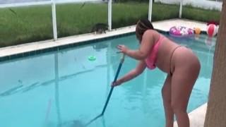 gorgeous colombian maid la paisa cleans the pool and sucks big dick caught by neighbor
