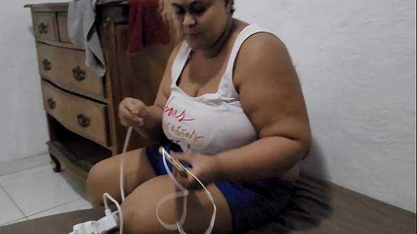Naughty teacher invites student to study at her house and he ends up fucking her ass until he cums