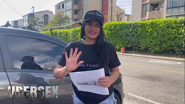 Uber Sex in Bucaramanga, Mia Montielth sucks and fucks her first client - Sara Films